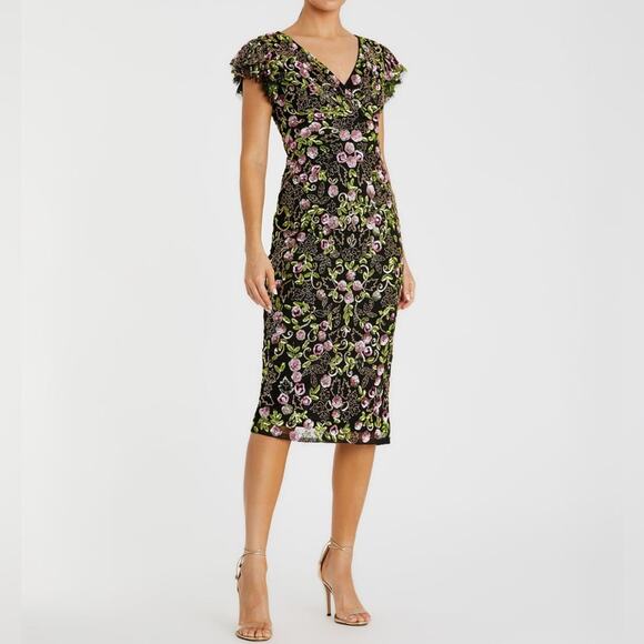 Mac Duggal Dresses & Skirts - Mac Duggal Black Floral Embellished Flutter Cap Sleeve Dress Size 2